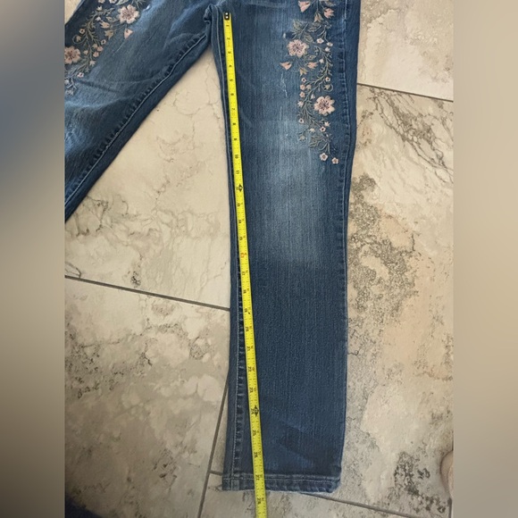 Vintage America Blue Boyfriend Floral Straight Leg Jeans Floral Embroidery EUC - Picture 7 of 7